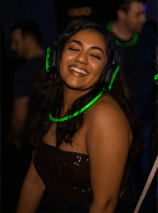 woman-silent-disco woman-silent-disco
